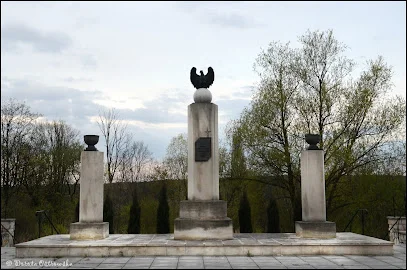 Pomnik pamięci żołnierzy kampanii wrześniowej 1939 r. (Wzdół Rządowy)